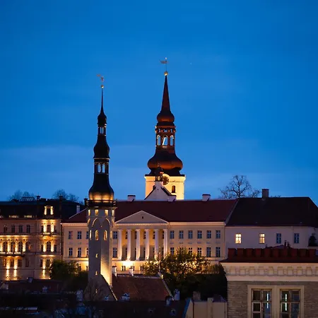 New Chic 2-bed At Viru By Centralapartments דירה *