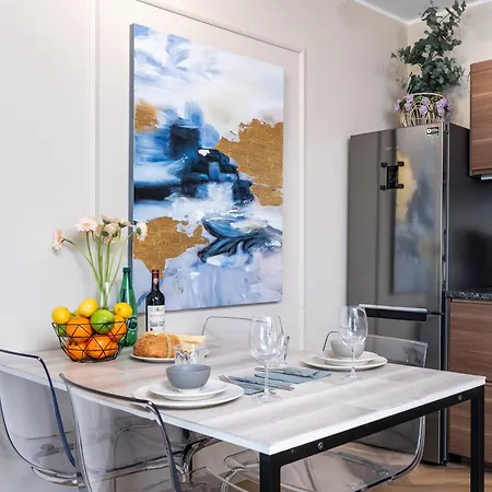 Apartmán New Chic 2-bed At Viru By Centralapartments *