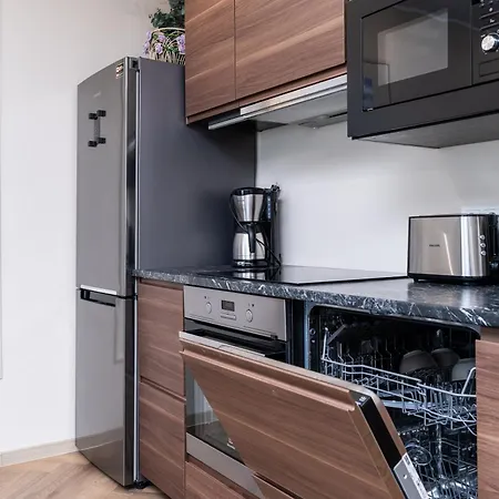 New Chic 2-bed At Viru By Centralapartments *