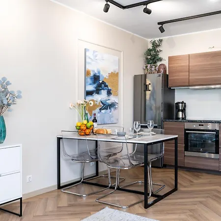 Apartmán New Chic 2-bed At Viru By Centralapartments